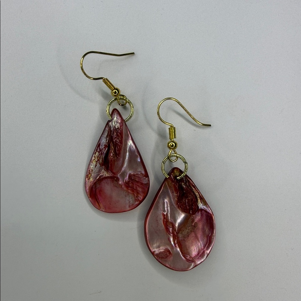 Chic Pink shell Teardrop Earrings